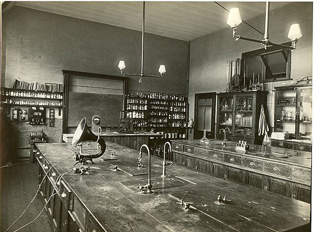 Physics laboratory circa 1925